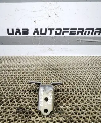 KIA Ceed Front door upper hinge 793102E000