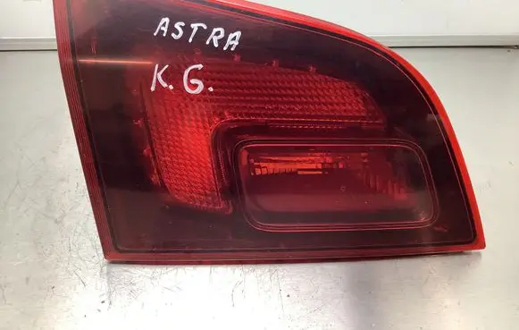 Opel Astra J Tailgate rear/tail lights 27061103104041B 495056087 13314054