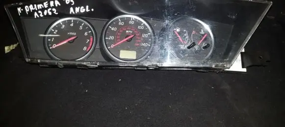 Nissan Primera Speedometer (instrument cluster) au962 av700