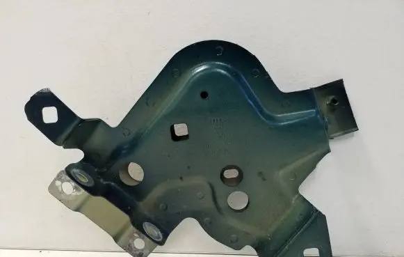 Audi e-tron Fender mounting bracket 4KE821149