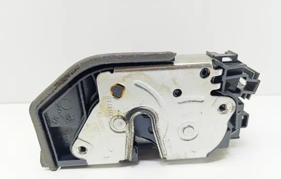 BMW 1 F20 F21 Rear door lock 7202148