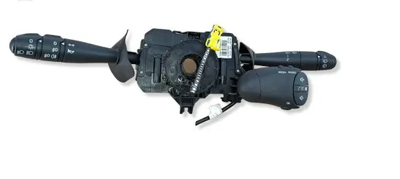 Dacia Duster Wiper turn signal indicator stalk/switch 255675128R 15122 9010576681