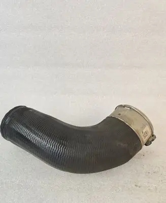 Volvo XC90 Intercooler hose/pipe 31657743