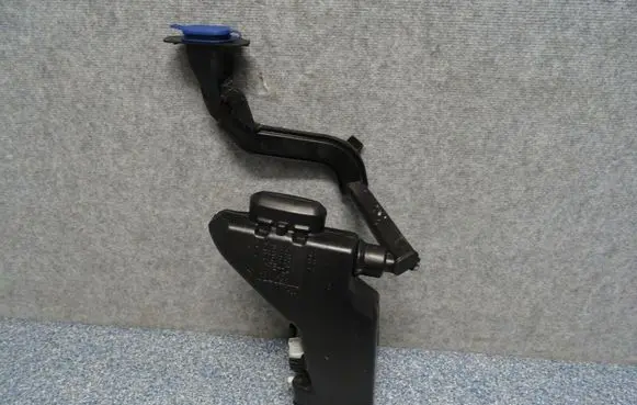 Mercedes-Benz GLC X253 C253 Windshield washer fluid reservoir/tank A2138600164 A2058600860