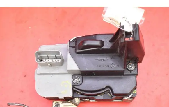 Peugeot 307 Front door lock
