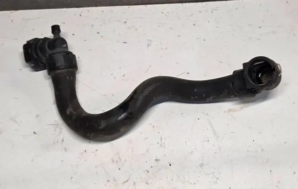 Peugeot 308 Engine coolant pipe/hose 9673457780