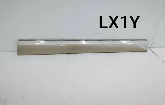 Audi Q5 SQ5 8R Front door trim (molding) 8R0853960L