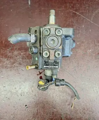 Opel Vectra C Fuel injection high pressure pump 0445010097 0333076 0055193731