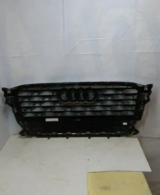 Audi Q2 - Front bumper upper radiator grill 81A853651 GTA70322