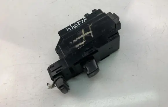 Volvo S60 Electric window control switch 30658147