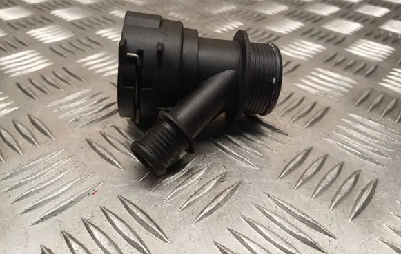 BMW 5 E60 E61 Engine coolant pipe/hose
