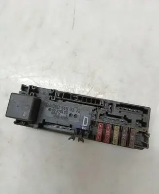 Mercedes-Benz E W210 Fuse box set A0005400372 05376120