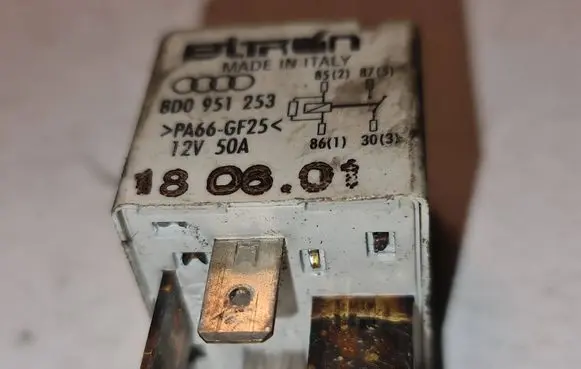 Audi A4 S4 B7 8E 8H Other relay 8521875 12V50A 8D0951253