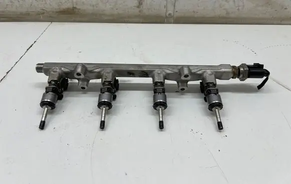 Volkswagen T-Cross Fuel injector 05E036L 05E133320B