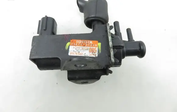 Toyota Corolla Verso E121 Valve vacuum 1397000850 2581927050