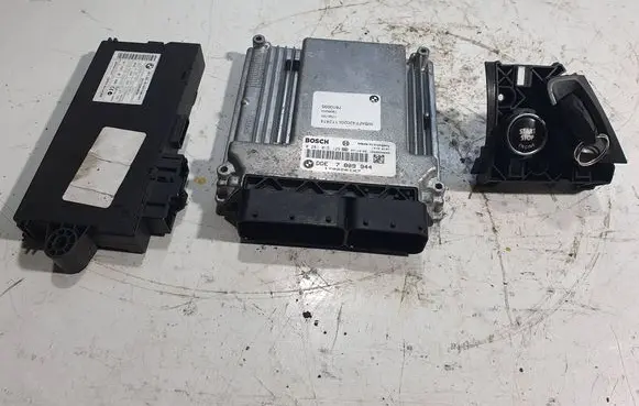 BMW X5 E70 Engine ECU kit and lock set 7809944 1039S24006 0281015129