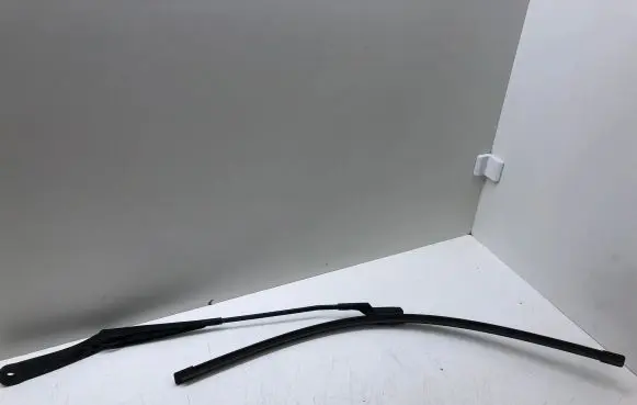 Ford Puma Windshield/front glass wiper blade 