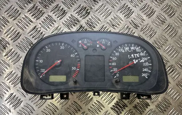 Volkswagen Golf IV Speedometer (instrument cluster) 1J0920800G 0511089046 0263618003