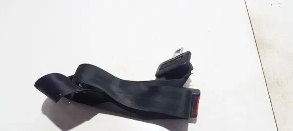 Middle seatbelt (rear)