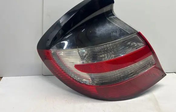 Mercedes-Benz C W203 Rear/tail lights A2038202564 27740102