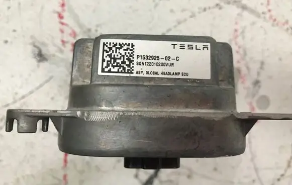 Tesla Model 3 LED ballast control module P153292502C P1532925 20260108HCR1051