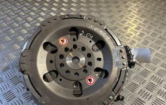 Volvo XC90 Generator/alternator 31473617