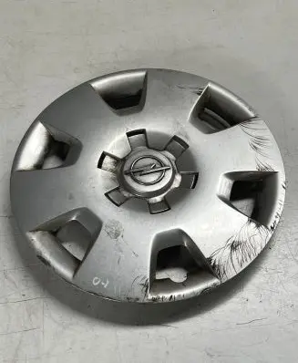 Opel Astra H R15 wheel hub/cap/trim 13211441 GMT2031 13211442