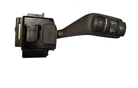 Ford Focus Wiper control stalk 17D940