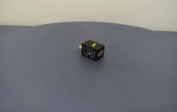 Volkswagen Golf IV Other relay 1J0906383