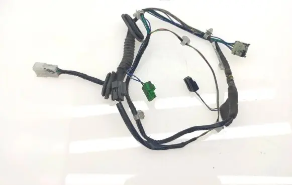 Subaru Legacy Rear door wiring loom 81822AG000 84RG39
