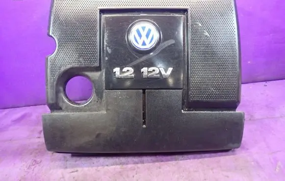 Volkswagen Polo III 6N 6N2 6NF Air filter box 03E129607