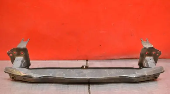 Volkswagen Touareg I Front bumper support beam