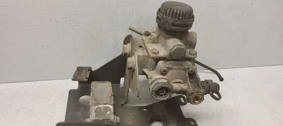 Mercedes-Benz Sprinter W901 W902 W903 W904 Other engine bay part