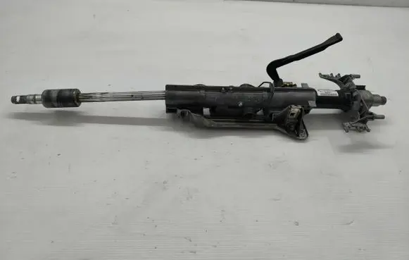 BMW 1 E81 E87 Steering wheel axle 6782763