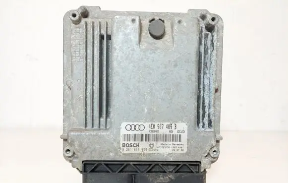 Audi A8 S8 D3 4E Engine control unit/module 4E0907409B
