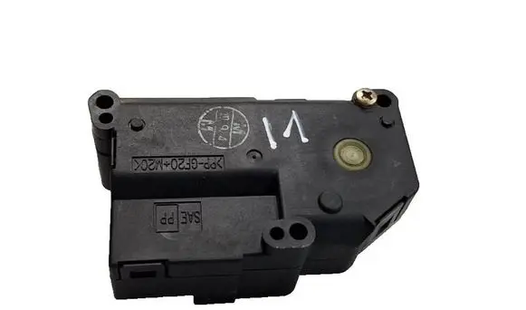 Honda CR-V Air flap motor/actuator 0637005872
