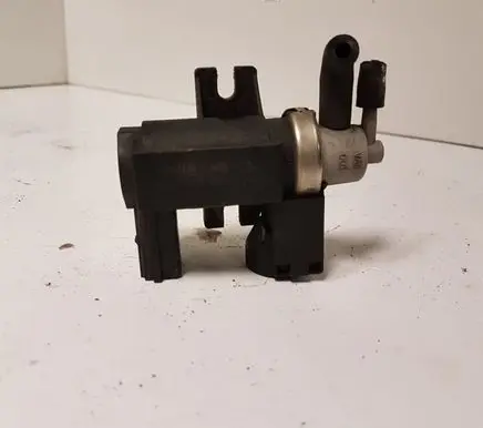 Audi A6 S6 C6 4F Vacuum valve 8E0906627C