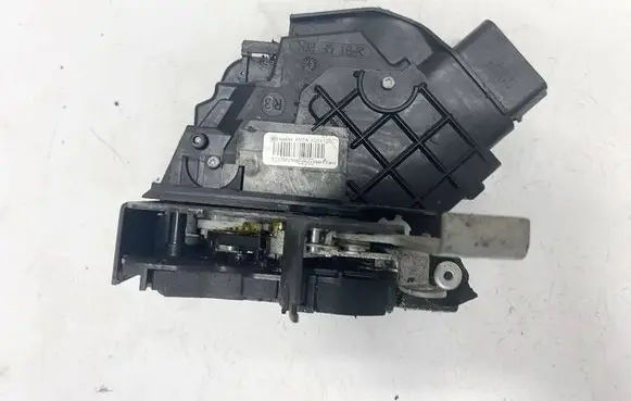 Ford Focus Rear door lock 4M5AA26412BC 1287m