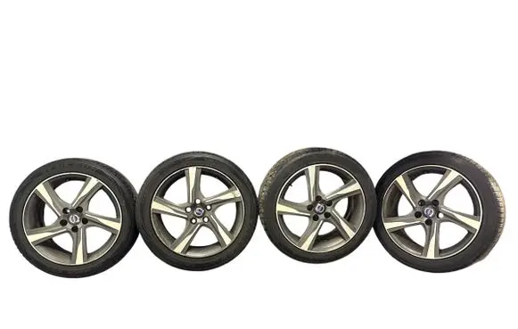 Volvo V40 R17 alloy rim 31347131