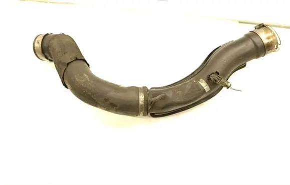 Intercooler hose/pipe