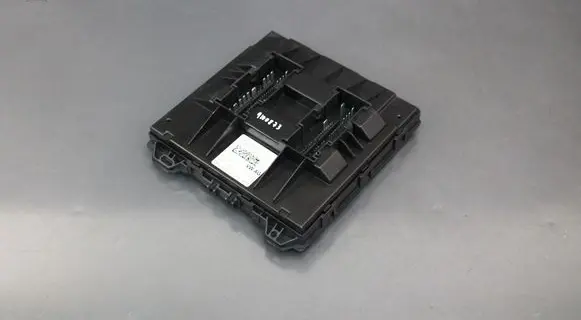 Volkswagen Jetta VI Comfort/convenience module 5C0937087J