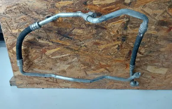 BMW 2 F46 Air conditioning (A/C) pipe/hose 9209721 9209722
