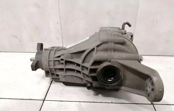 Mercedes-Benz R W251 Rear differential A1643501614