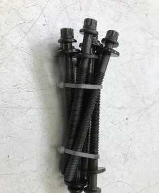 Hyundai i10 Cylinder head bolts 