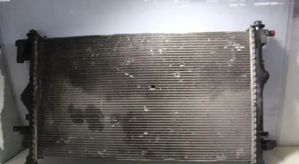 Opel Insignia A Coolant radiator