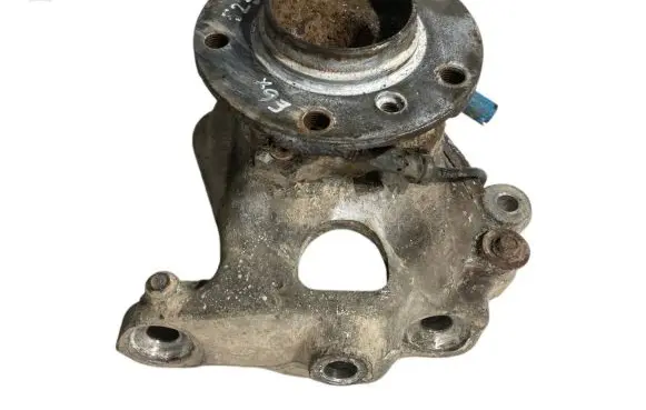 BMW 5 E60 E61 Front wheel hub spindle knuckle 6760953