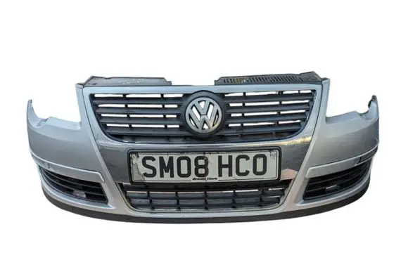 Volkswagen PASSAT B6 Front bumper 3C0807221A
