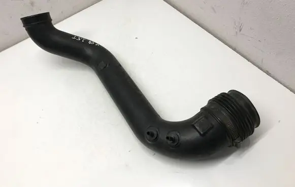 Volvo V50 Intercooler hose/pipe 3M519A573