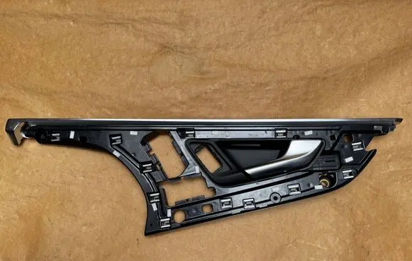 Audi Q7 4M Front door interior handle 4M0837020C