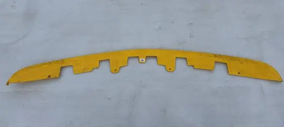 Dodge Challenger Front bumper lip P9404127